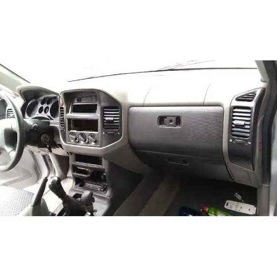 MITSUBISHI MONTERO (V60/V70) '2001 3.2 DI-D AVANCE (5-PTAS.) GRIS PLATA