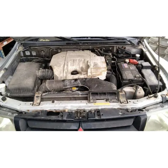 MITSUBISHI MONTERO (V60/V70) '2001 3.2 DI-D AVANCE (5-PTAS.) GRIS PLATA