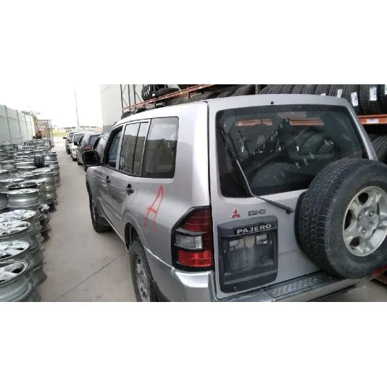 MITSUBISHI MONTERO (V60/V70) '2001 3.2 DI-D AVANCE (5-PTAS.) GRIS PLATA
