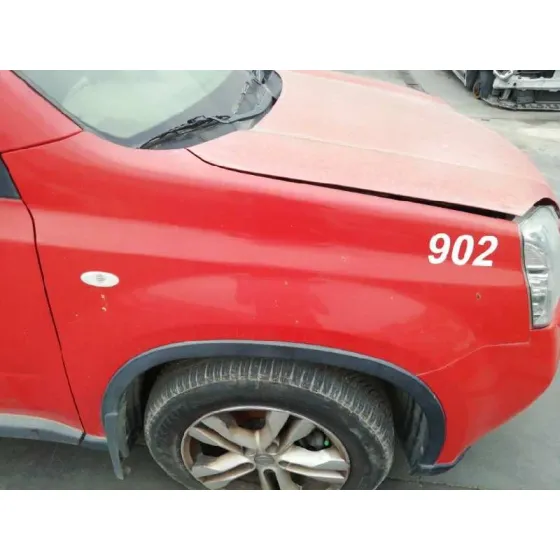 NISSAN X-TRAIL (T31) '2014 LE ROJO