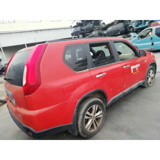 NISSAN X-TRAIL (T31) '2014 LE ROJO