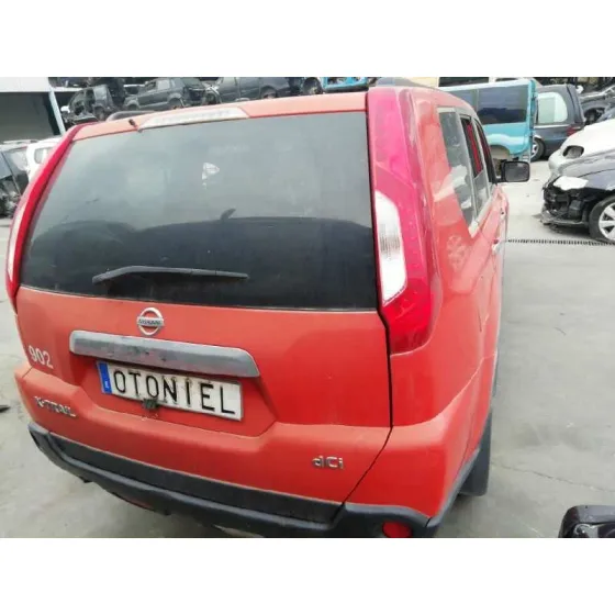 NISSAN X-TRAIL (T31) '2014 LE ROJO