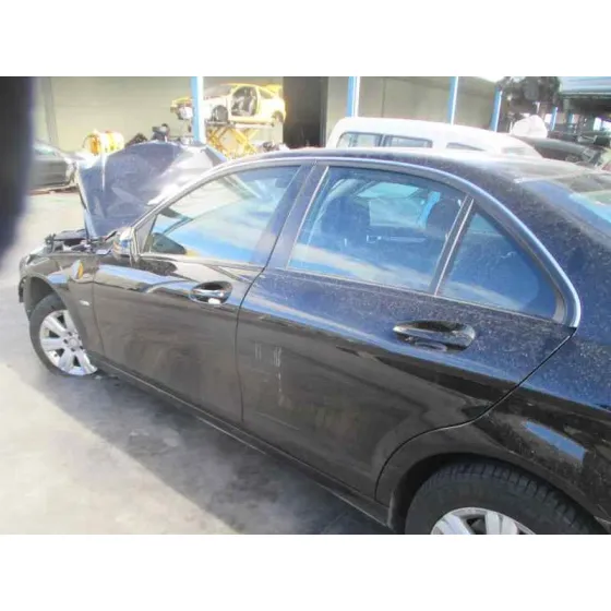 MERCEDES CLASE C (W204) BERLINA '2010 C 200 CDI BLUEEFFICIENCY (204.001) NEGRO