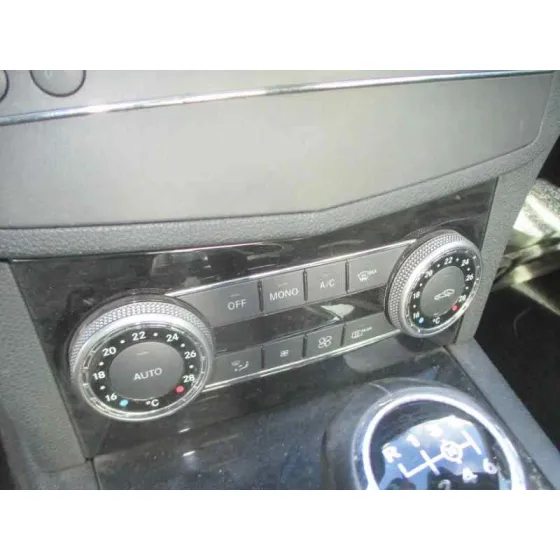 MERCEDES CLASE C (W204) BERLINA '2010 C 200 CDI BLUEEFFICIENCY (204.001) NEGRO