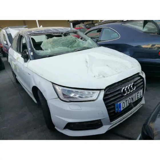 AUDI A1 SPORTBACK (8XF) '2018 ADRENALIN BLANCO