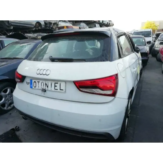 AUDI A1 SPORTBACK (8XF) '2018 ADRENALIN BLANCO