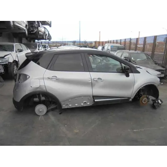 RENAULT CAPTUR '2017 LUXE GRIS PLATA