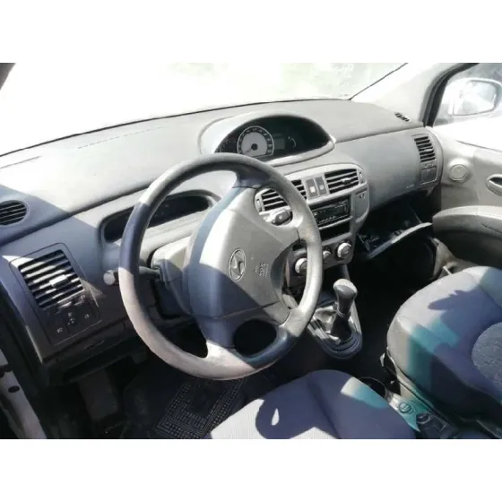 HYUNDAI MATRIX (FC) '2002 1.5 CRDI CAT GRIS