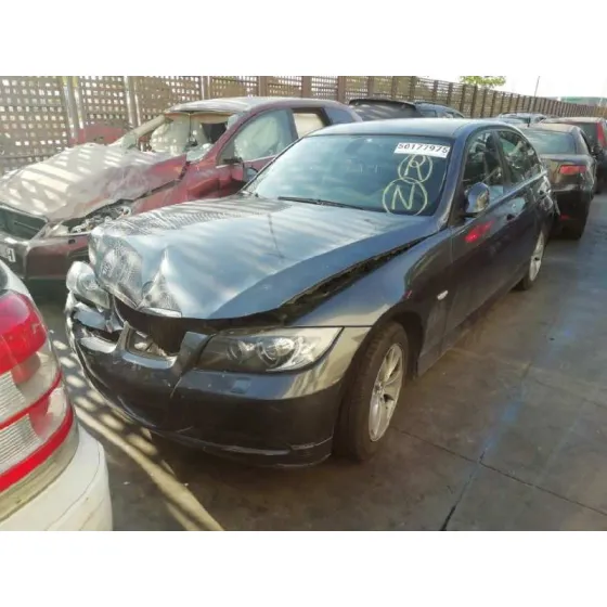 BMW SERIE 3 BERLINA (E90) '2006 320D GRIS