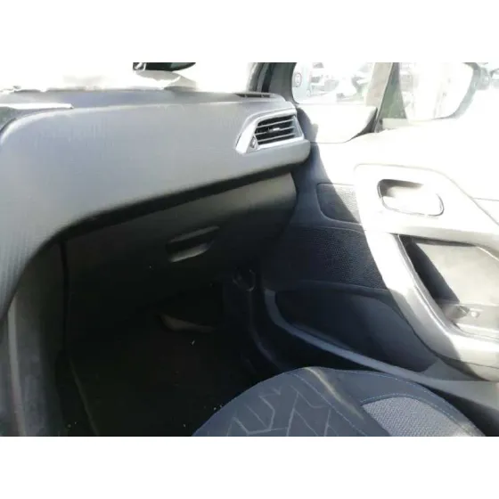 PEUGEOT 2008 (--.2013->) '2019 ALLURE NEGRO