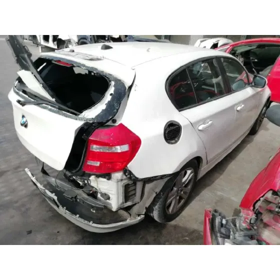 BMW SERIE 1 BERLINA (E81/E87) '2011 116D BLANCO