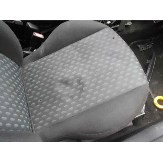 FORD FIESTA (CBK) '2004 AMBIENTE AZUL