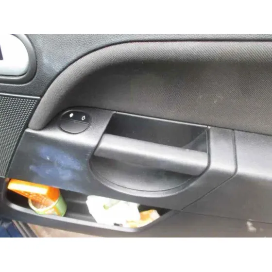 FORD FIESTA (CBK) '2004 AMBIENTE AZUL