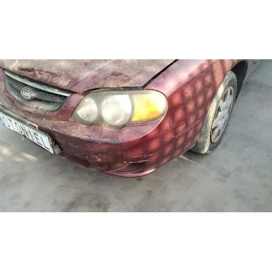 KIA SHUMA II '2002 1.6 LS BERLINA PORTON GRANATE