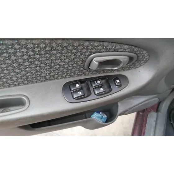 KIA SHUMA II '2002 1.6 LS BERLINA PORTON GRANATE