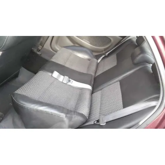 KIA SHUMA II '2002 1.6 LS BERLINA PORTON GRANATE