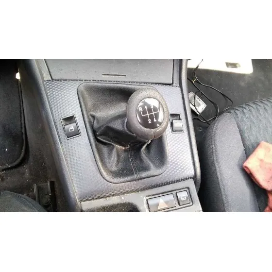 BMW SERIE 3 BERLINA (E46) '2000 320D NEGRO