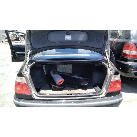 BMW SERIE 3 BERLINA (E46) '2000 320D NEGRO