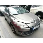 RENAULT MEGANE III SPORT TOURER RENAULT MEGANE III SPORT TOURER '2013 1.5 DCI DIESEL FAP GRIS 2009