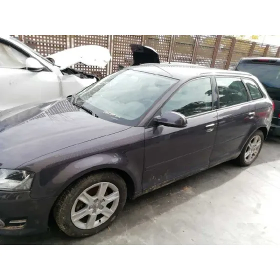 AUDI A3 (8P) '2011 1.2 16V TFSI GRIS