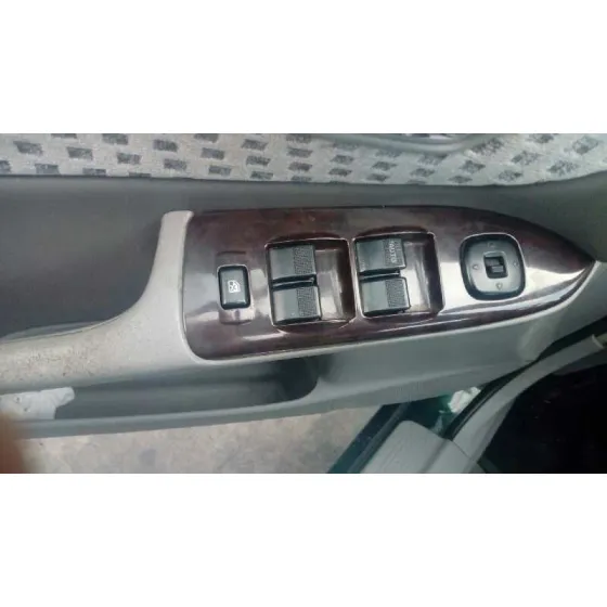 MAZDA 626 BERLINA (GF) '2001 2.0 T-DIESEL COMFORT VERDE