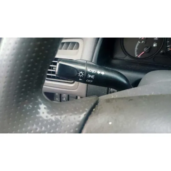 MAZDA 626 BERLINA (GF) '2001 2.0 T-DIESEL COMFORT VERDE