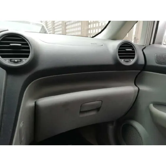 KIA CARENS (UN) '2006 CONCEPT PLATA