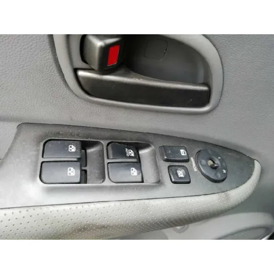 KIA CARENS (UN) '2006 CONCEPT PLATA