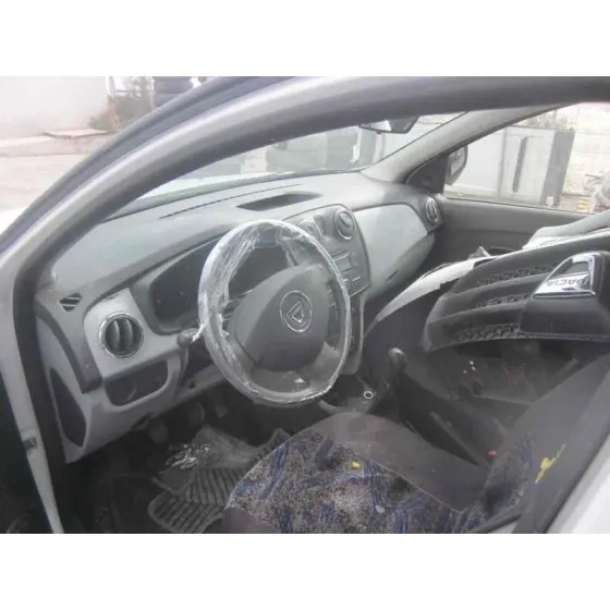 DACIA SANDERO '2013 AMBIANCE MUSIC BLANCO
