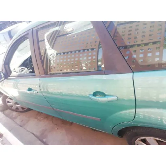 FORD FOCUS SPORTBREAK (CAP) '2007 GHIA VERDE