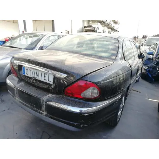 JAGUAR X-TYPE '2004 2.0 DIESEL CAT NEGRO