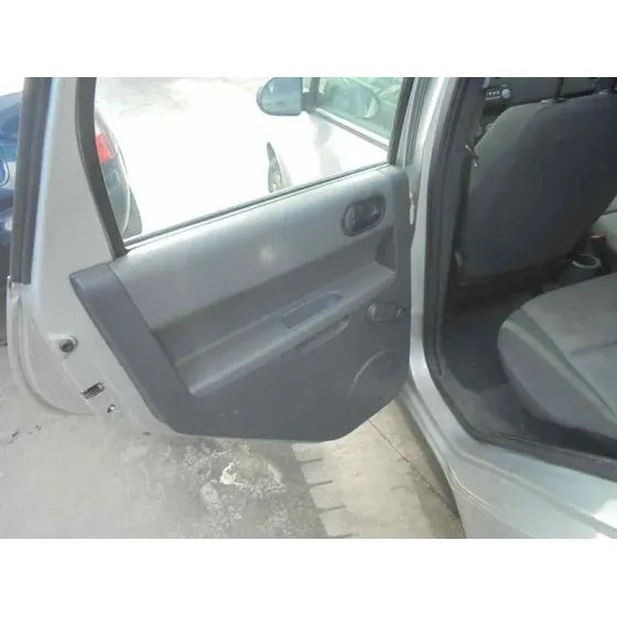 MITSUBISHI COLT BERLINA 5 (Z30A) '2004 1.1 INFORM (D) PLATA