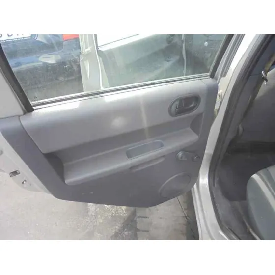 MITSUBISHI COLT BERLINA 5 (Z30A) '2004 1.1 INFORM (D) PLATA