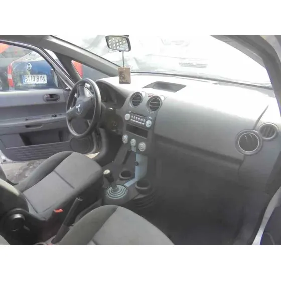 MITSUBISHI COLT BERLINA 5 (Z30A) '2004 1.1 INFORM (D) PLATA