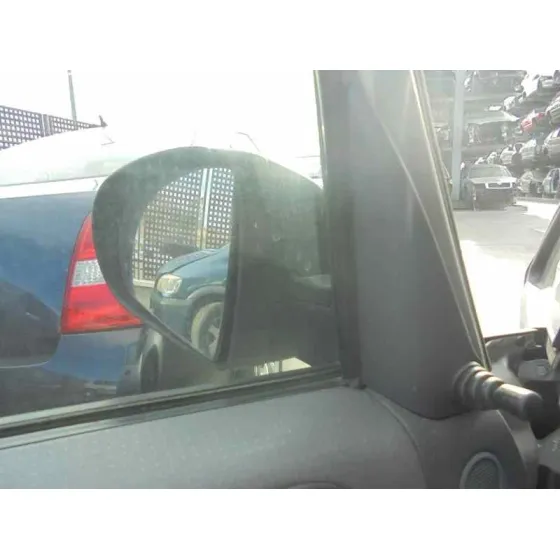 MITSUBISHI COLT BERLINA 5 (Z30A) '2004 1.1 INFORM (D) PLATA