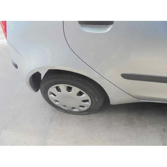 MITSUBISHI COLT BERLINA 5 (Z30A) '2004 1.1 INFORM (D) PLATA