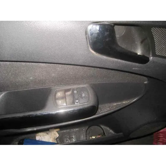 OPEL CORSA D '2006 CATCH ME ROJO