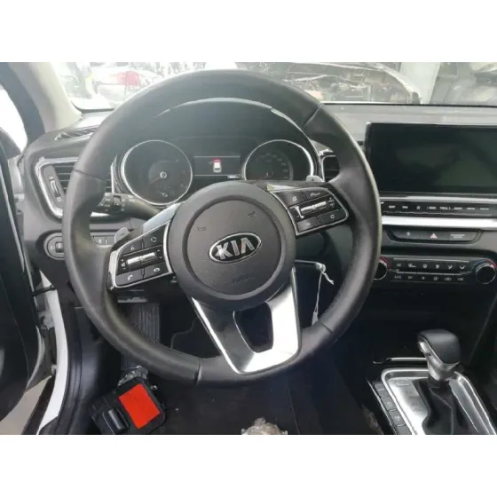KIA XCEED '2020 TECH BLANCO