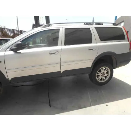 VOLVO XC70 '2004 2.4 DIESEL CAT PLATA