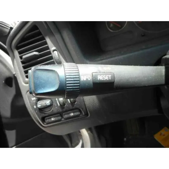 VOLVO XC70 '2004 2.4 DIESEL CAT PLATA
