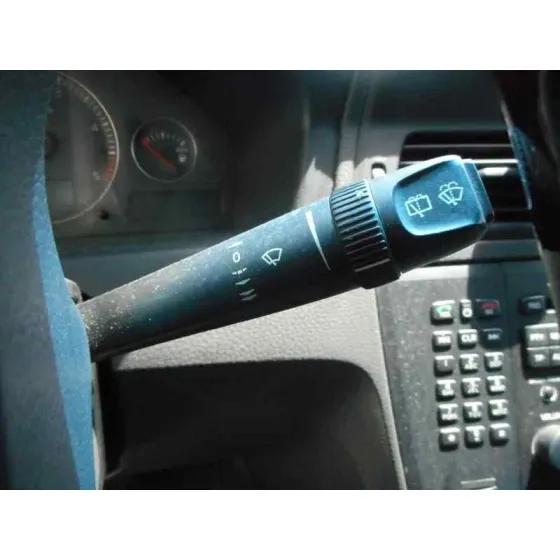 VOLVO XC70 '2004 2.4 DIESEL CAT PLATA