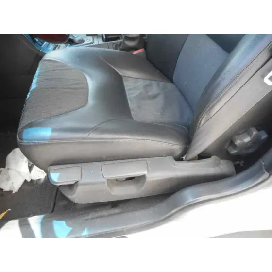 VOLVO XC70 '2004 2.4 DIESEL CAT PLATA