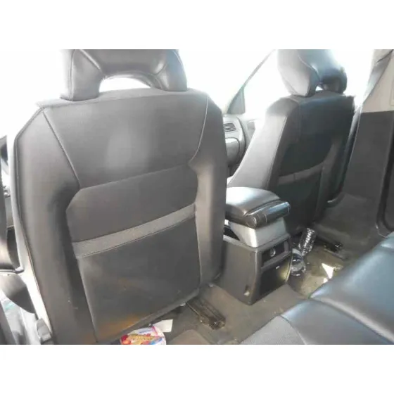 VOLVO XC70 '2004 2.4 DIESEL CAT PLATA