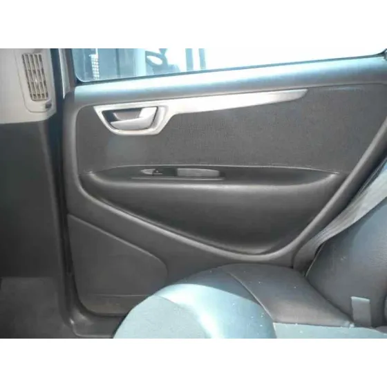 VOLVO XC70 '2004 2.4 DIESEL CAT PLATA