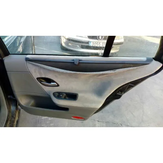 RENAULT LAGUNA II GRANDTOUR (KG0) '2001 DYNAMIQUE NEGRO