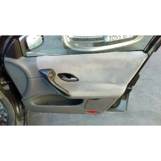 RENAULT LAGUNA II GRANDTOUR (KG0) '2001 DYNAMIQUE NEGRO