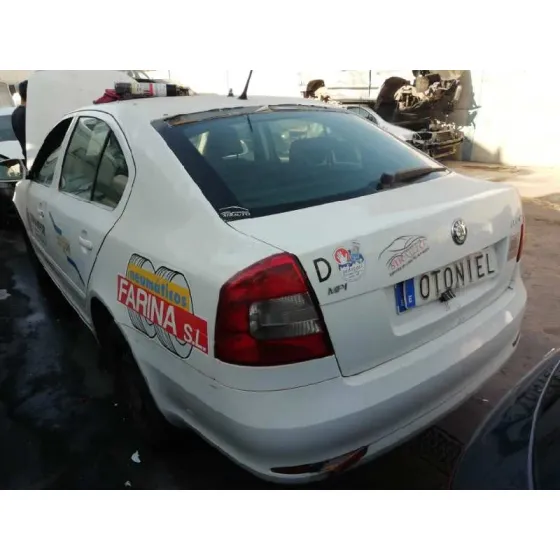 SKODA OCTAVIA BERLINA (1Z3) '2012 COLLECTION BLANCO
