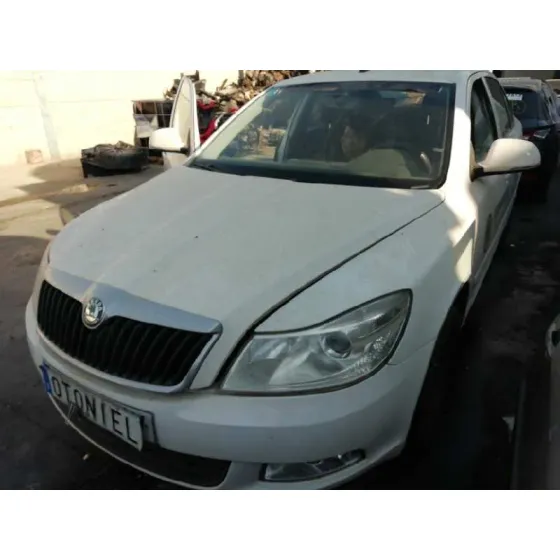 SKODA OCTAVIA BERLINA (1Z3) '2012 COLLECTION BLANCO
