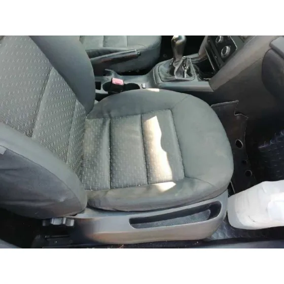 SKODA OCTAVIA BERLINA (1Z3) '2012 COLLECTION BLANCO