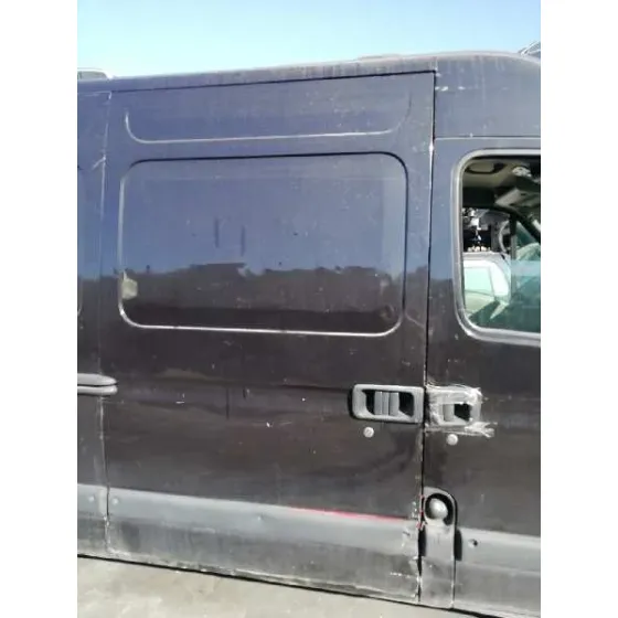 NISSAN INTERSTAR MOD. 04 (X70) '2008 2.5 DCI DIESEL CAT NEGRO